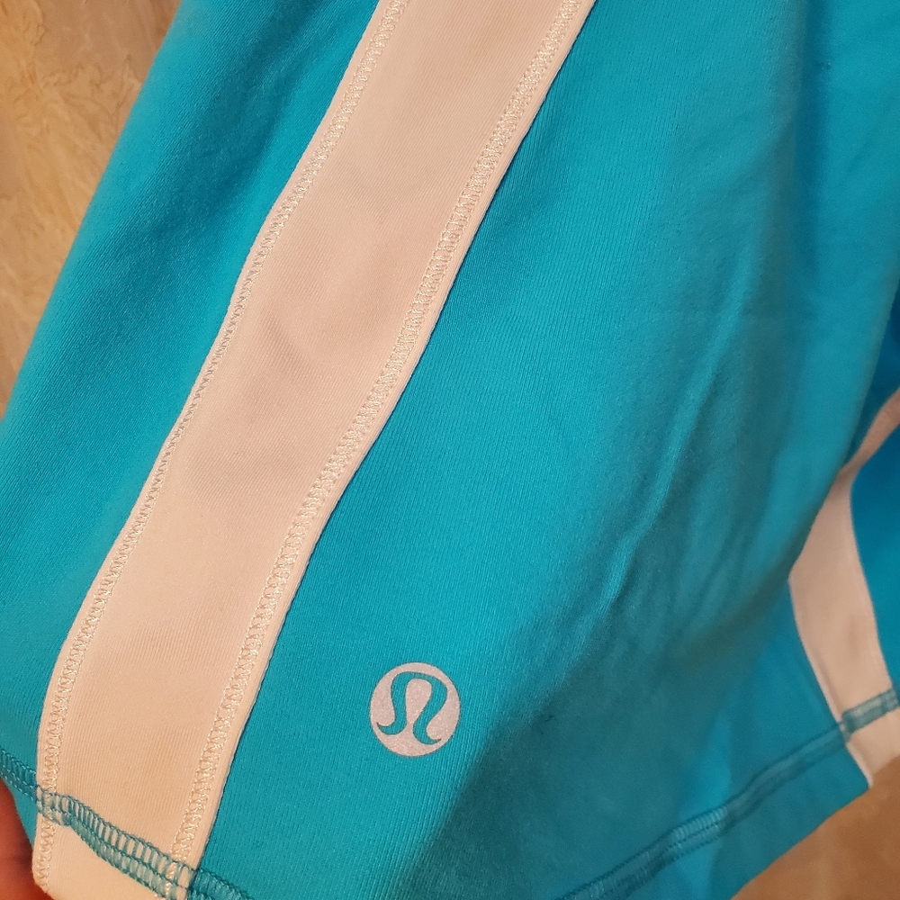 Lululemon Hip To Be Zen Halter - Picture 4 of 6